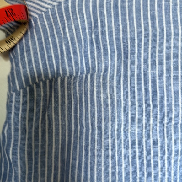 Love Linen J.Jill Oxford shirt XL, shell buttons. - Picture 6 of 6